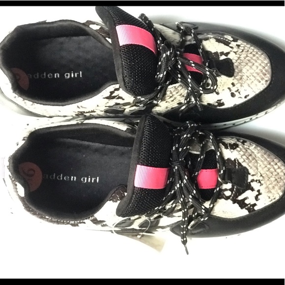 Madden girl black Akima platform sneakers - Picture 4 of 7